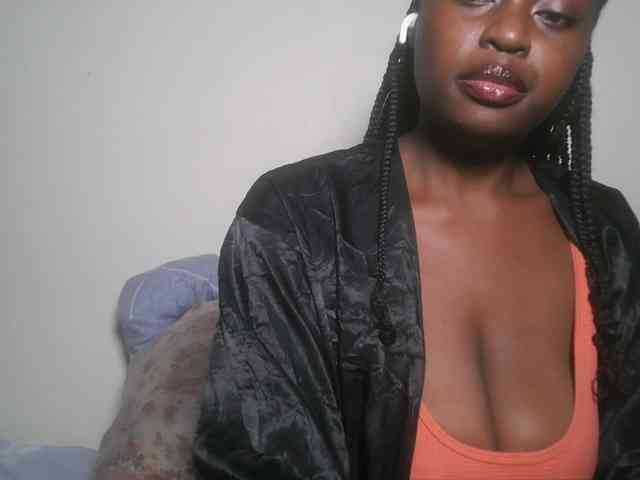 DaisyafterDark_ webcam