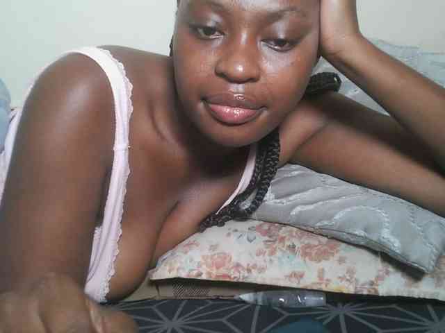DaisyafterDark_ webcam