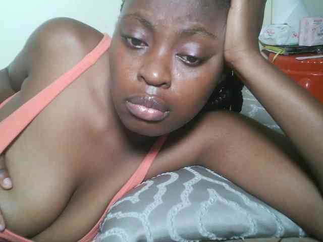 DaisyafterDark_ webcam
