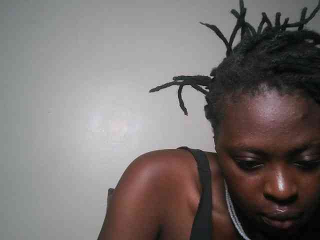 DaisyafterDark_ webcam