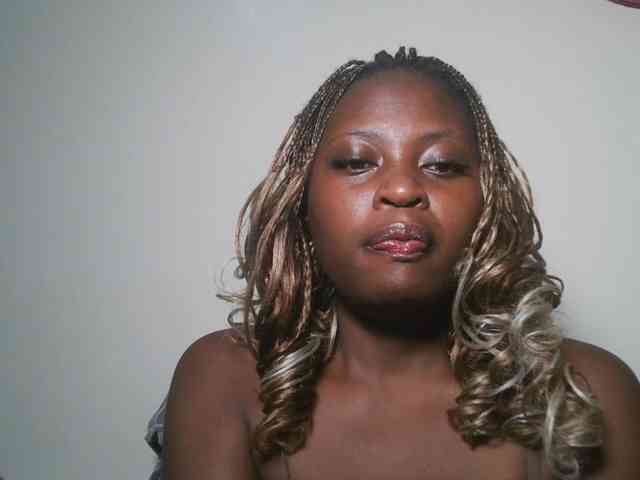 DaisyafterDark_ webcam