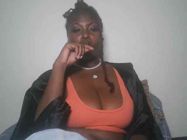 DaisyafterDark_ webcam