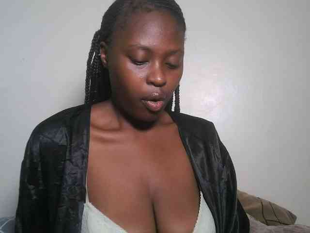 DaisyafterDark_ webcam