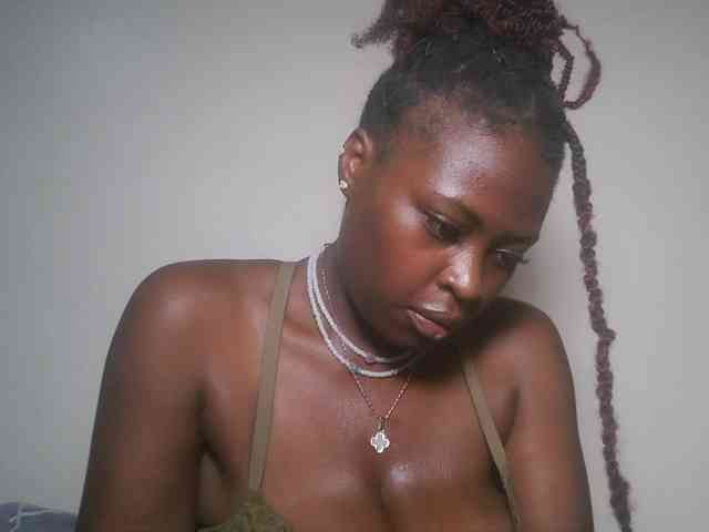DaisyafterDark_ webcam