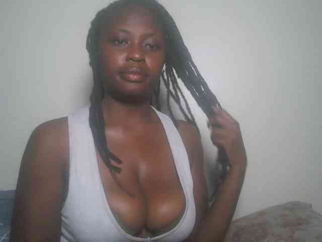 DaisyafterDark_ webcam