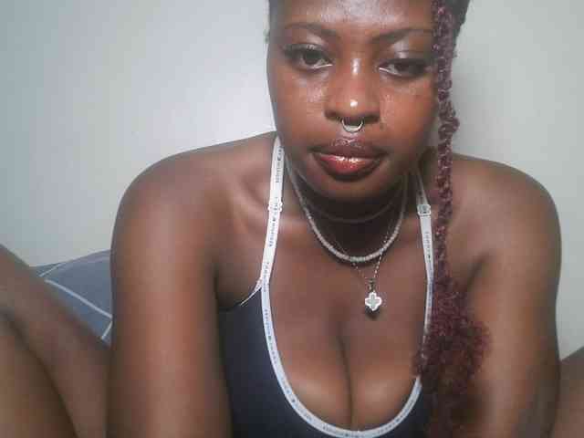 DaisyafterDark_ webcam