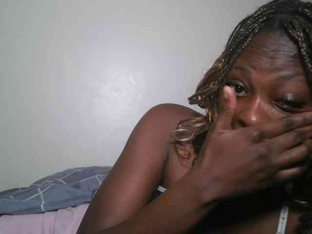 DaisyafterDark_ webcam