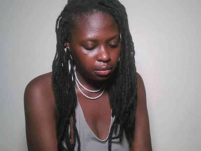 DaisyafterDark_ webcam