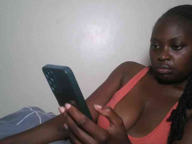 DaisyafterDark_ webcam