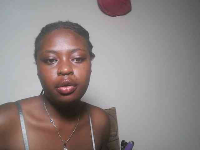 DaisyafterDark_ webcam