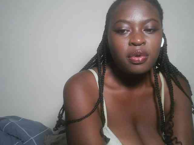 DaisyafterDark_ webcam