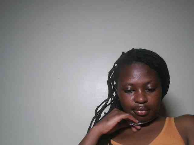DaisyafterDark_ webcam