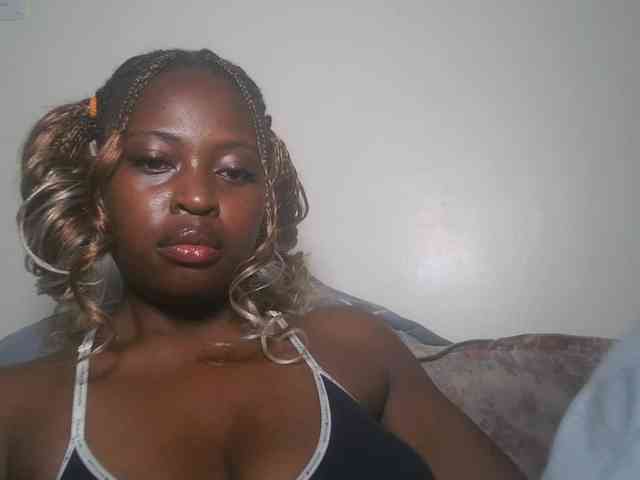 DaisyafterDark_ webcam