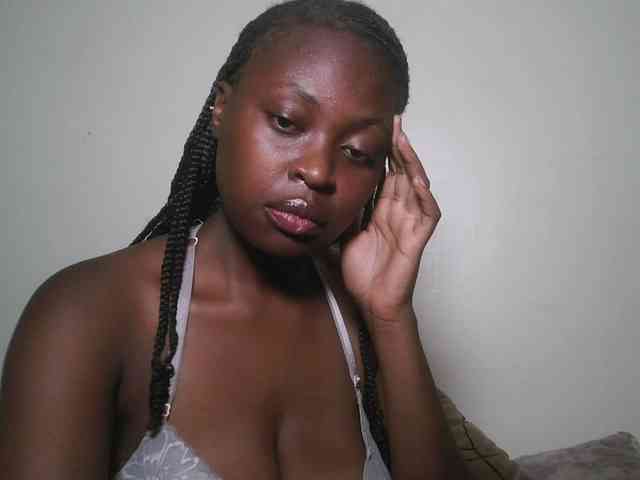 DaisyafterDark_ webcam