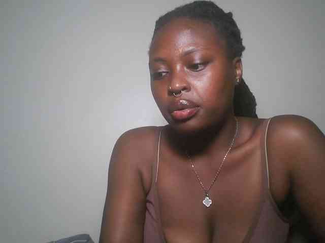 DaisyafterDark_ webcam