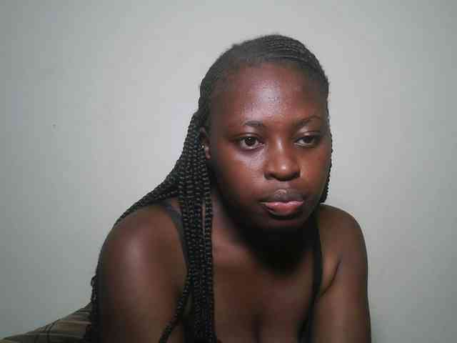 DaisyafterDark_ webcam