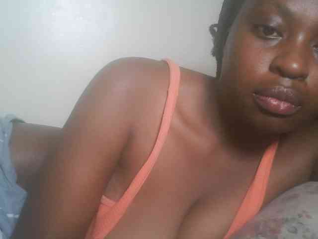 DaisyafterDark_ webcam
