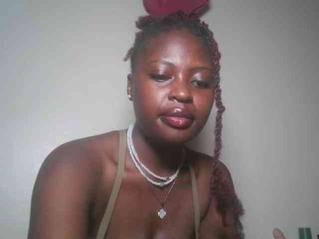 DaisyafterDark_ webcam
