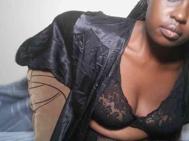 DaisyafterDark_ webcam