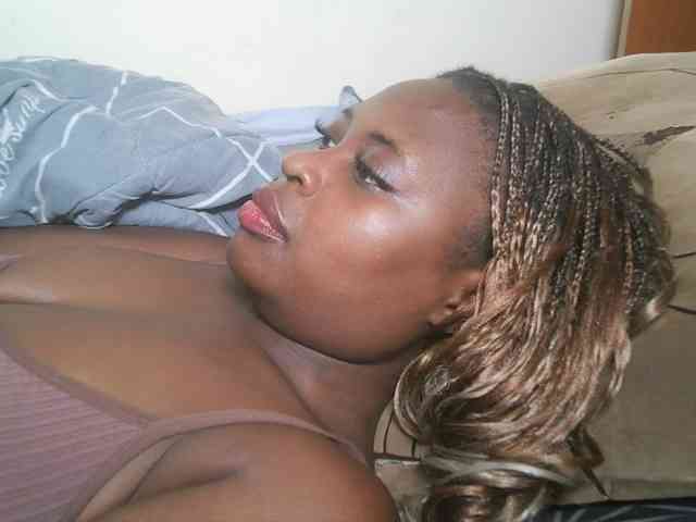 DaisyafterDark_ webcam