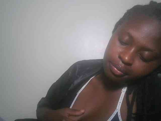 DaisyafterDark_ webcam