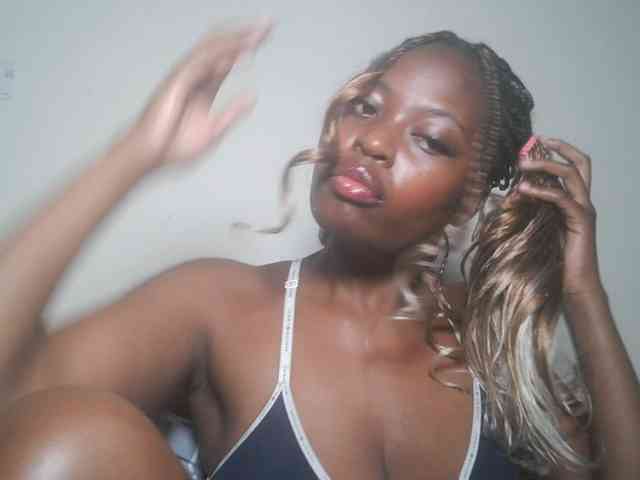 DaisyafterDark_ webcam
