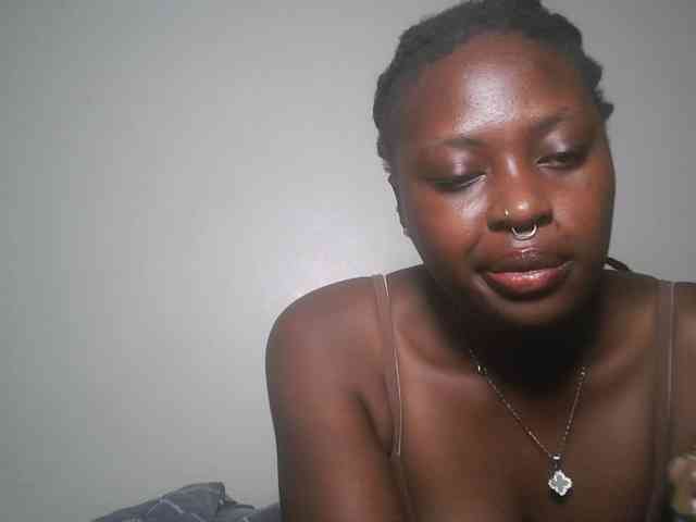 DaisyafterDark_ webcam
