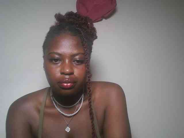 DaisyafterDark_ webcam