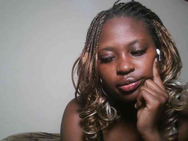 DaisyafterDark_ webcam