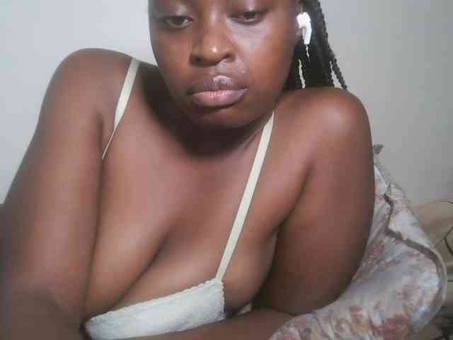 DaisyafterDark_ webcam