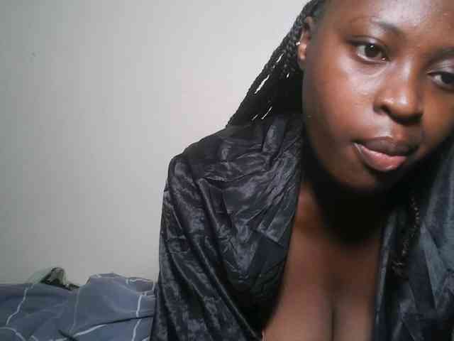 DaisyafterDark_ webcam