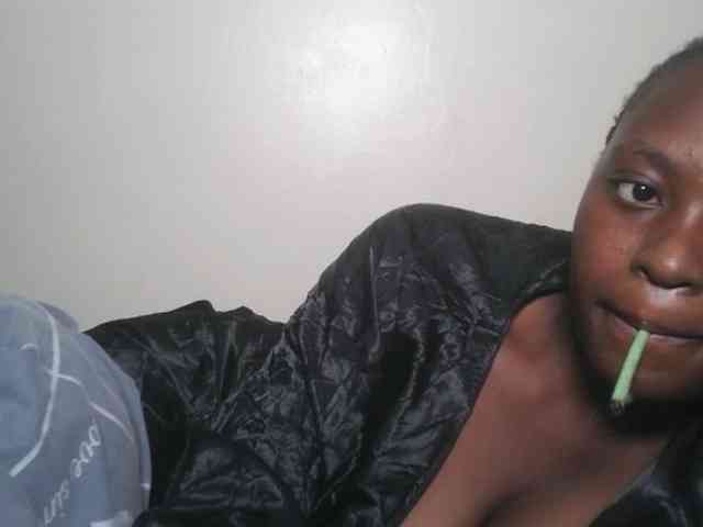 DaisyafterDark_ webcam