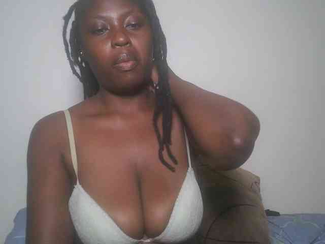 DaisyafterDark_ webcam