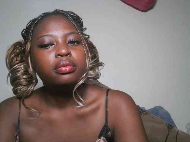 DaisyafterDark_ webcam