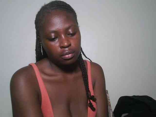 DaisyafterDark_ webcam