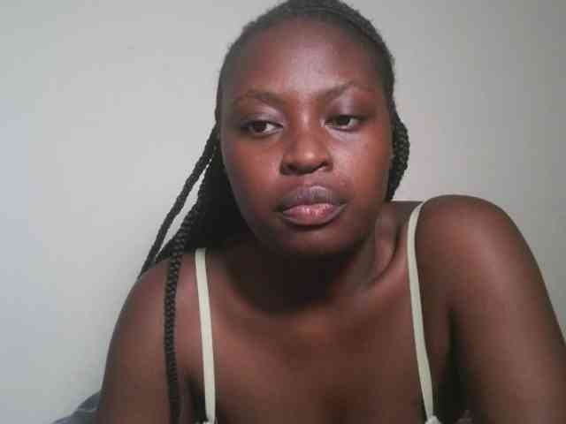 DaisyafterDark_ webcam