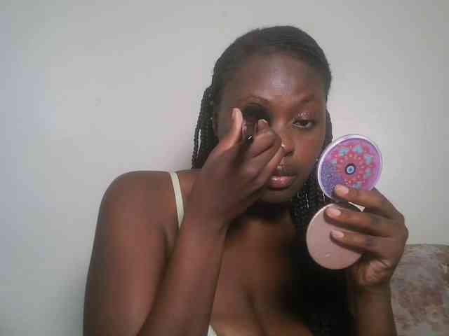 DaisyafterDark_ webcam
