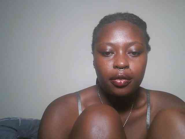 DaisyafterDark_ webcam