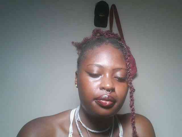 DaisyafterDark_ webcam