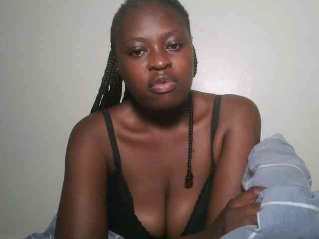 DaisyafterDark_ webcam
