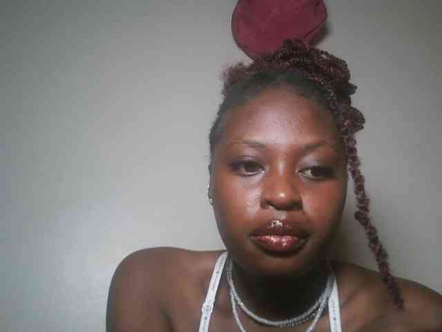DaisyafterDark_ webcam