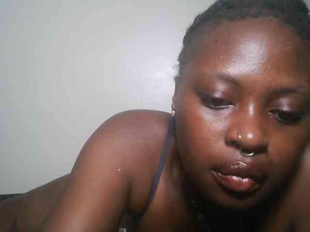 DaisyafterDark_ webcam