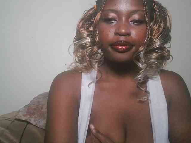 DaisyafterDark_ webcam