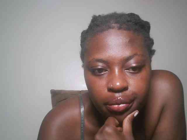 DaisyafterDark_ webcam