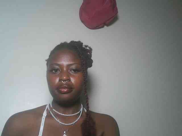 DaisyafterDark_ webcam