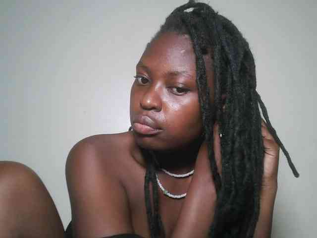 DaisyafterDark_ webcam