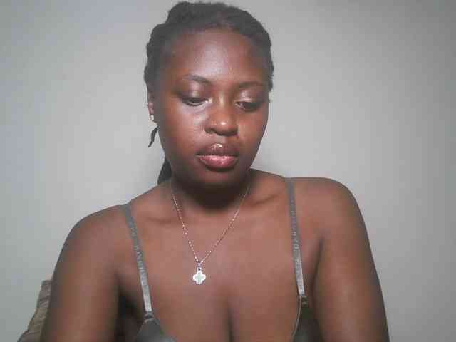 DaisyafterDark_ webcam
