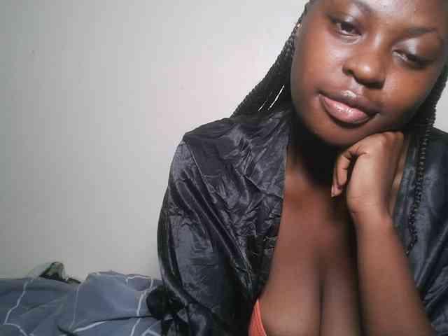 DaisyafterDark_ webcam