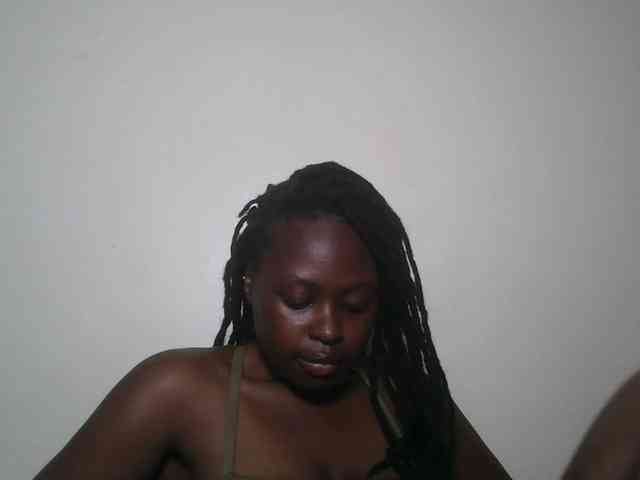DaisyafterDark_ webcam