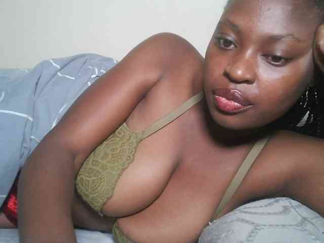 DaisyafterDark_ webcam
